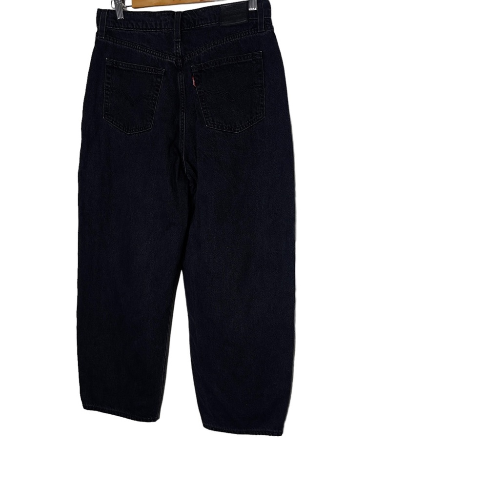 Levi's High-Rise Straight Jeans in Black - Picture 5 of 7